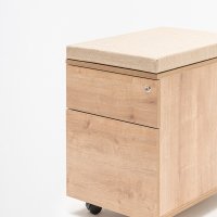 poduszka na kontener Standard: Nemo NE-2; kontener Mito: dąb bursztynowy