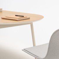 stół konferencyjny Unit: fornir dąb naturalny, RAL1013